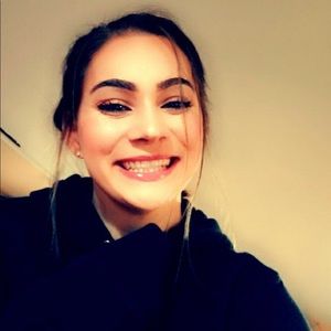 Meet your Posher, Alyssa